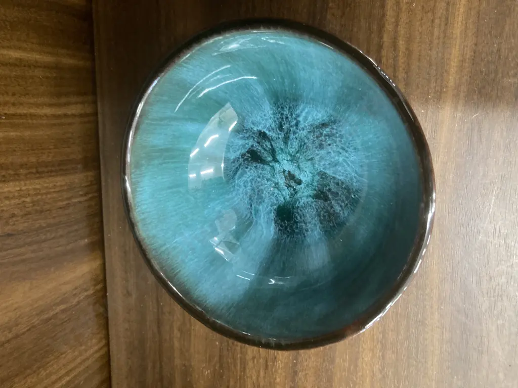 Vintage Blue Mountain Pottery High Gloss Brown/Traditional Green Hues Bowl, 6 x 15cm Image 1++