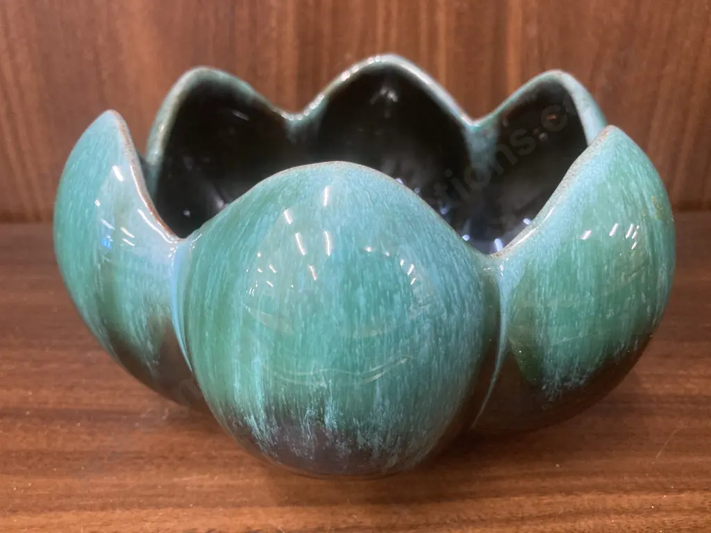 Vintage Blue Mountain Pottery Blue Green Drip Glaze Lotus Bowl, 10 x 17cm Image 1++