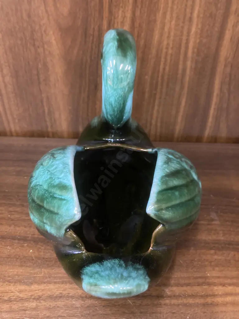 Blue Mountain Pottery Vintage High Gloss Black/Traditional Green Hues Swan Planter 70’s, 15 x 20cm Image 1++