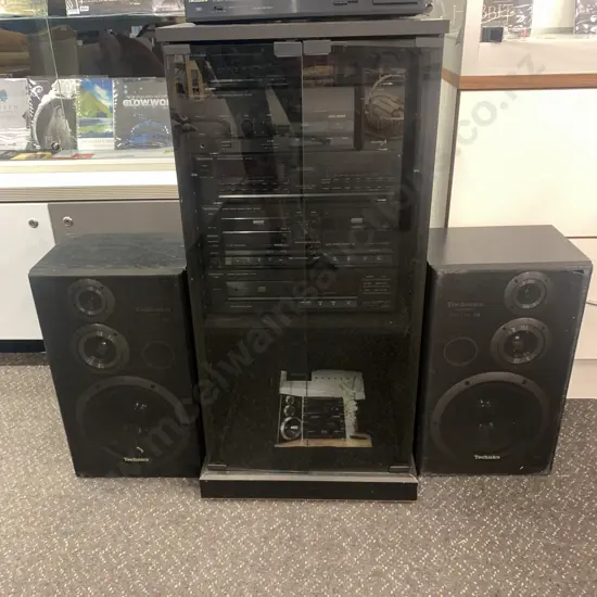 Technics Stereo Unit With Turntable, Amp, CD Etc & Pair of Speakers (1 x af), SU-X101