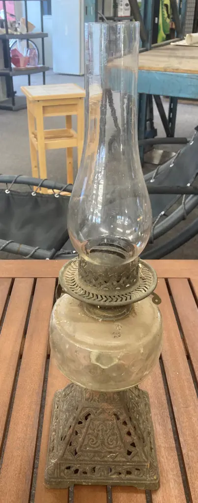 Antique Kerosene Lamp, With Clear Glass Reservoir And Cast Metal Base, H55cm Image 1++