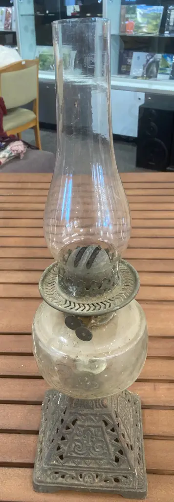 Antique Kerosene Lamp, With Clear Glass Reservoir And Cast Metal Base, H55cm Image 1++