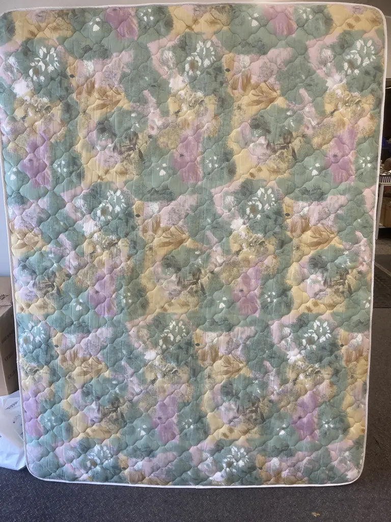 Queensize Bed Green Pink Floral Pattern Pine Head Board With Brushed Chrome Detail L 1.6m Image 1++