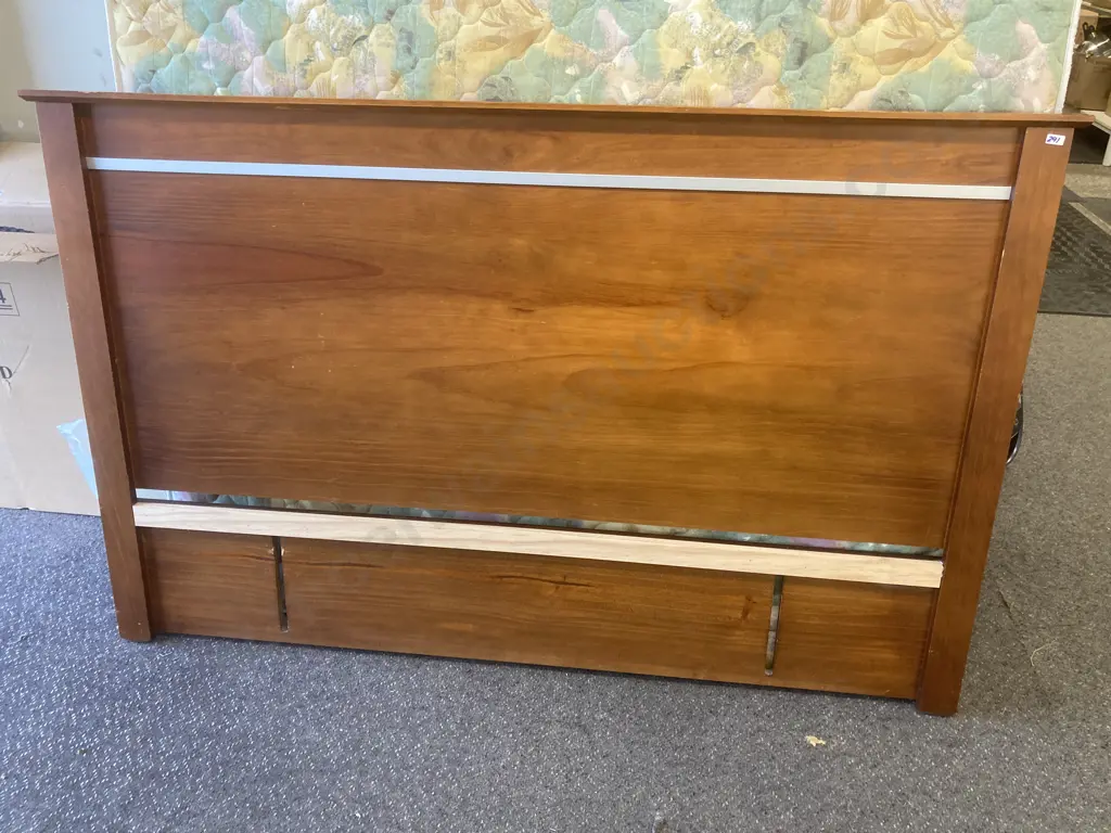 Queensize Bed Green Pink Floral Pattern Pine Head Board With Brushed Chrome Detail L 1.6m Image 1++