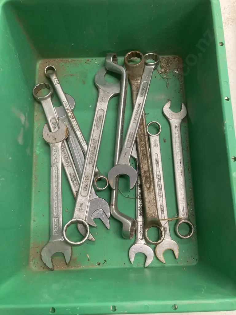 Green Bin Assorted Spanners, Dowidat, Palmlra, King Dick, Picesa Brands Image 1++