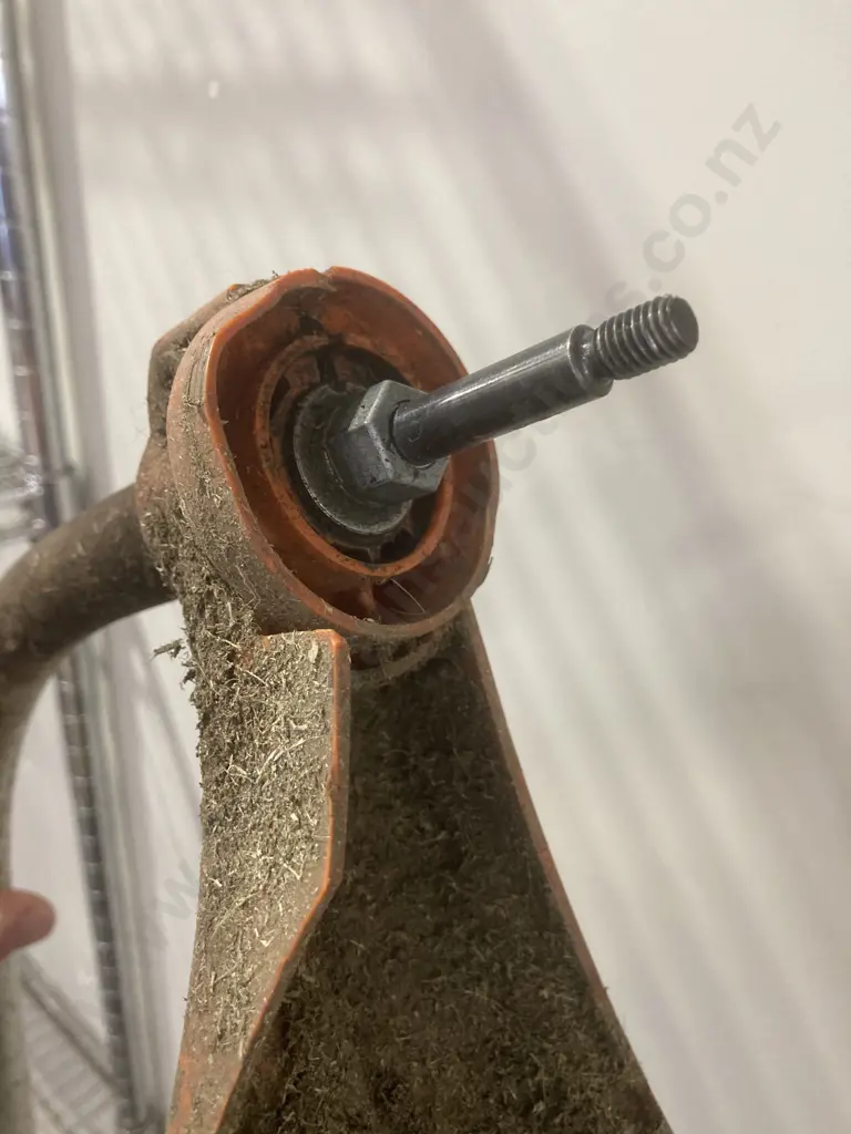 Stihl FS 38Z Brush Cutter (Missing Head) Image 1++