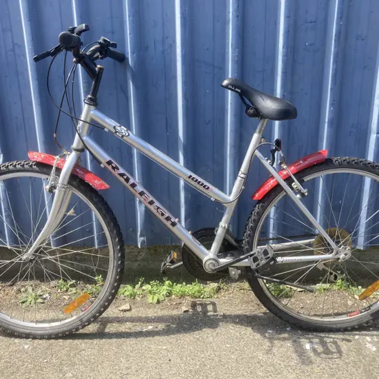 Ladies Raleigh 1000 Sports Bike, Silver & Black