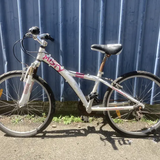 Bauer Misty White & Pink Childs Bike
