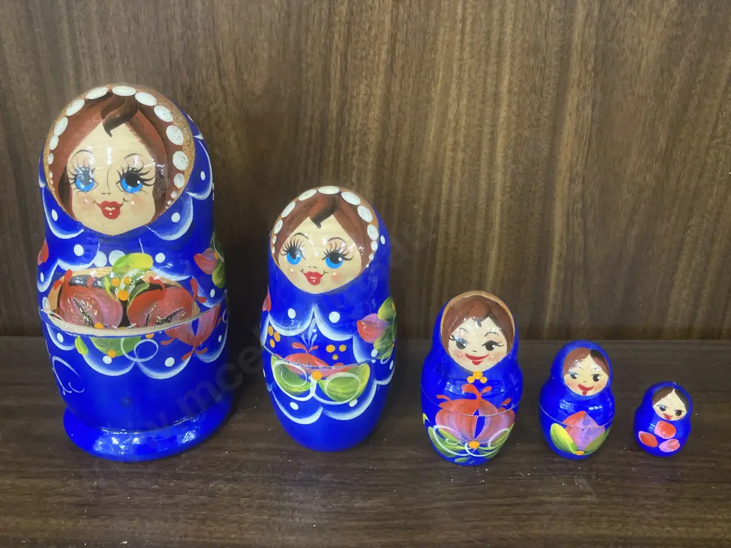 Set of Five Handmade Traditional Russian Nesting Dolls, H15cm Image 1++