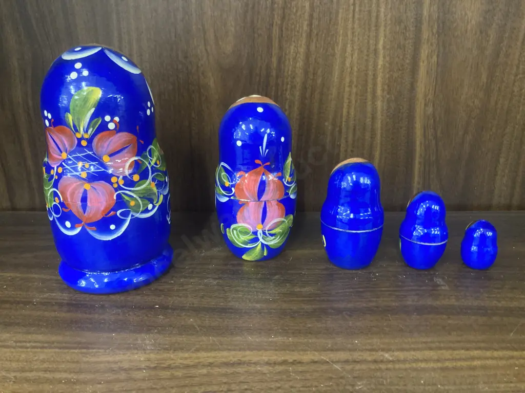 Set of Five Handmade Traditional Russian Nesting Dolls, H15cm Image 1++