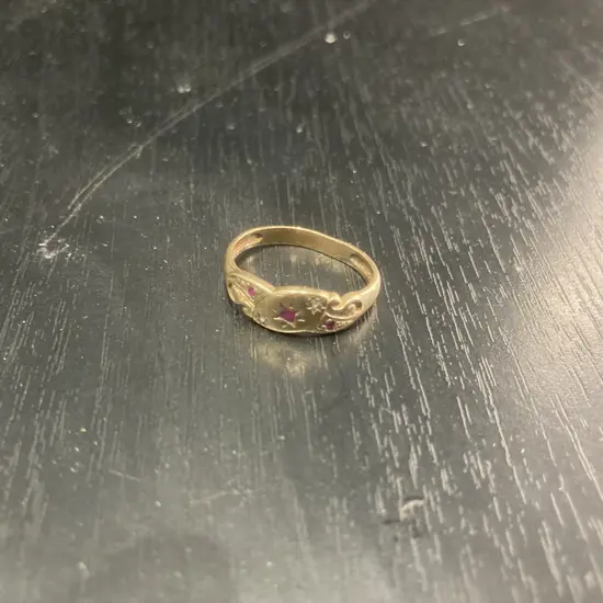 Gold Ring With Red Gemstones (AF)
