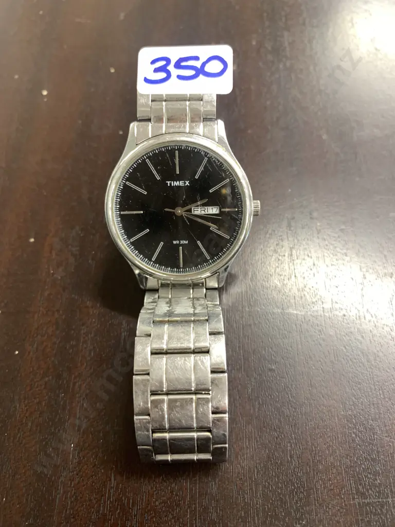Timex  Analogue Silver Dial Mens Watch, Stainless Steel Band, Scratches To Glass, TWO TG5905-21 Image 1++