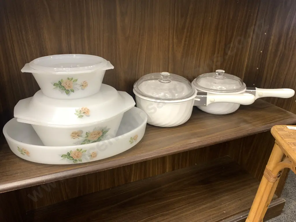 Arcopal Lidded Casserole Dishes x 2, Large Oval Serving Dish, White With Pink Roses, Arcofram Pots x 2 Image 1++