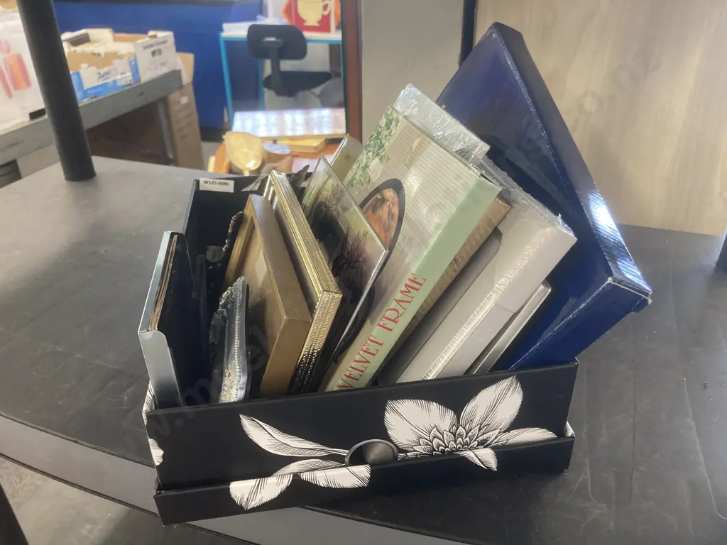 Black & White Gift Box of Assorted Photo Frames Image 1++