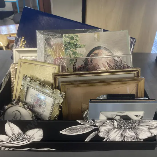 Black & White Gift Box of Assorted Photo Frames