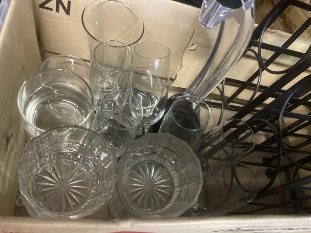Wine Deluxe Airator With Stand, Wine Racks, With Assorted Glasses Etc Image 1++