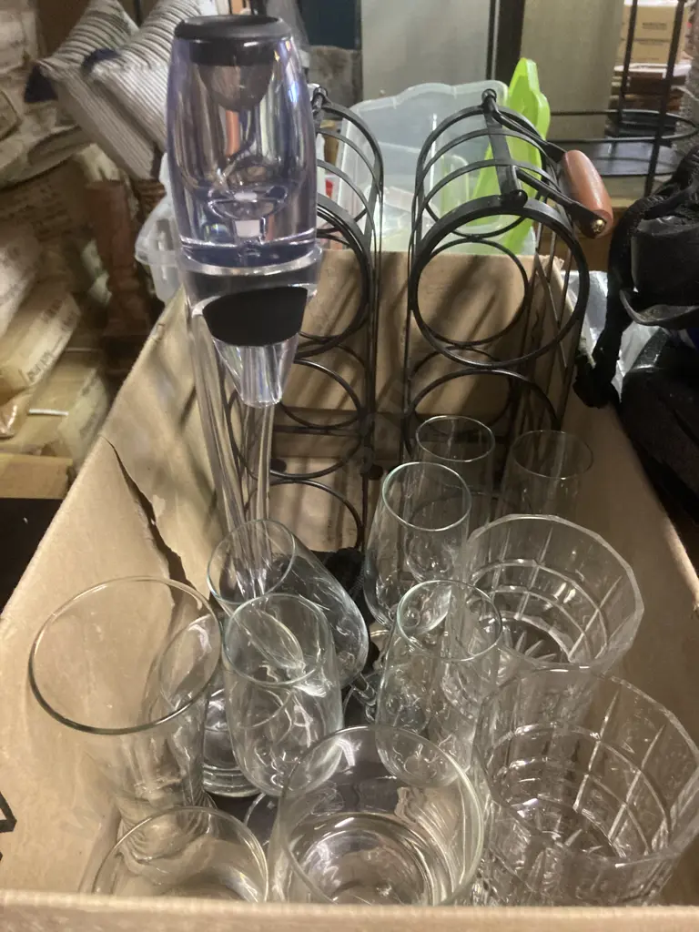 Wine Deluxe Airator With Stand, Wine Racks, With Assorted Glasses Etc Image 1++