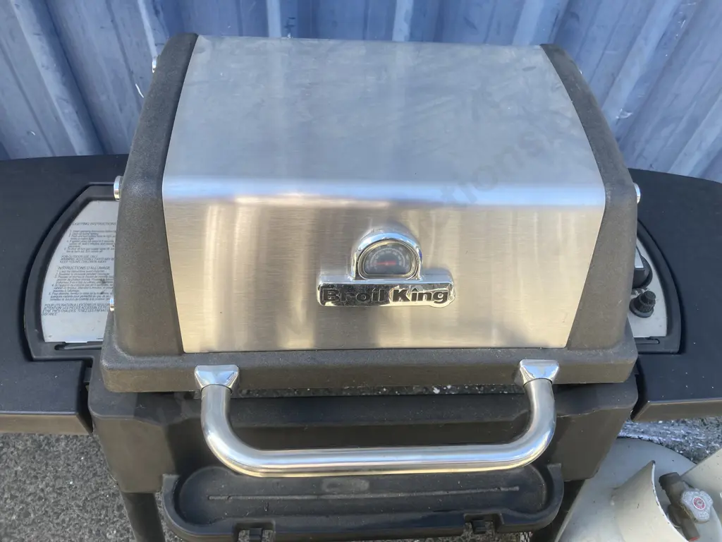 Broil King Porta - Chef 120 With Gas Bottle Image 1++