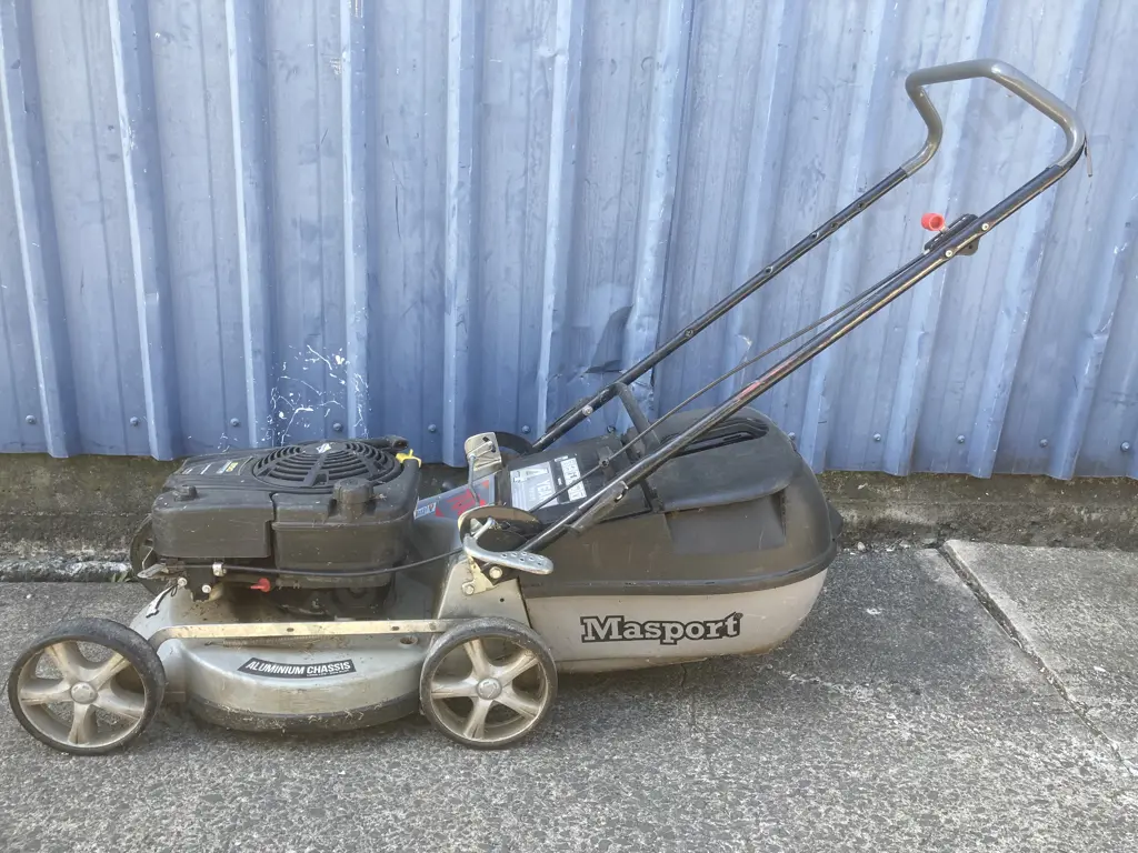 Masport 700 Lawnmower With Catcher, 850 Commercial Series, ReadyStart, 190cc OHV Image 1++