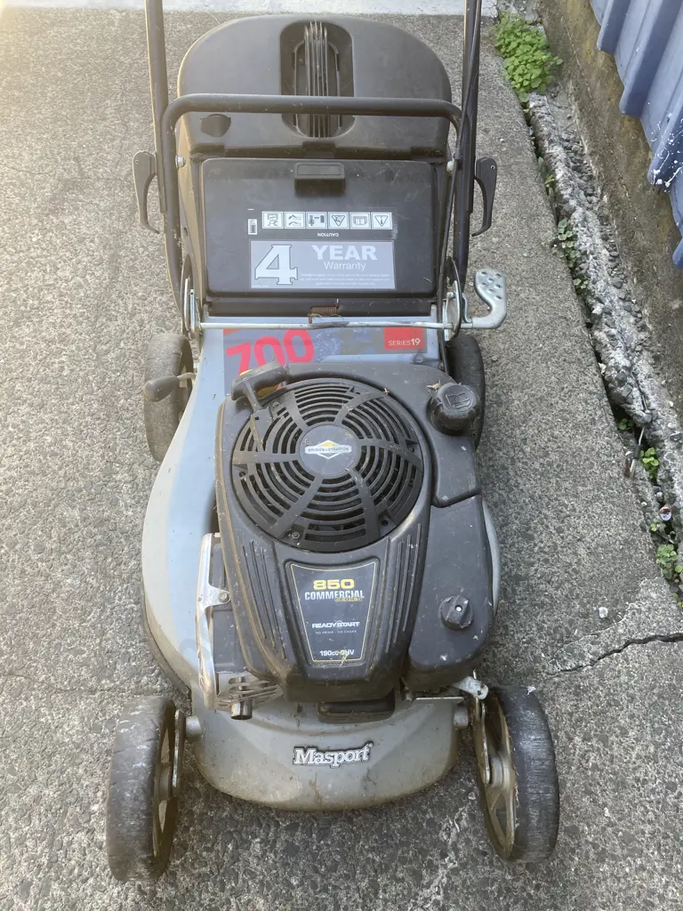 Masport 700 Lawnmower With Catcher, 850 Commercial Series, ReadyStart, 190cc OHV Image 1++