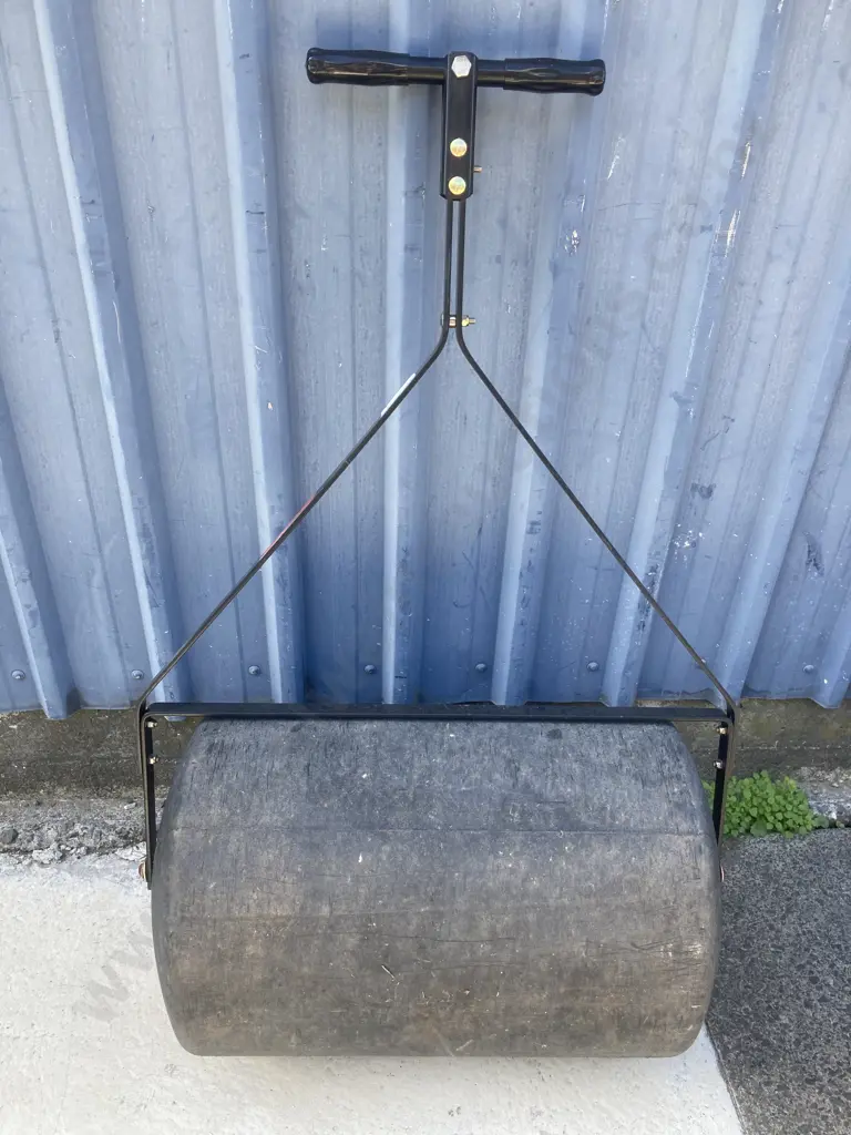 Brinly (USA), 28 Gallon Push Or Tow Poly Lawn Roller, Model PRC-241BH Image 1++