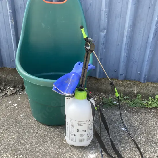 48 Litre Garden Cart With Pull Handle, 5 Litre Sprayer, Gloves