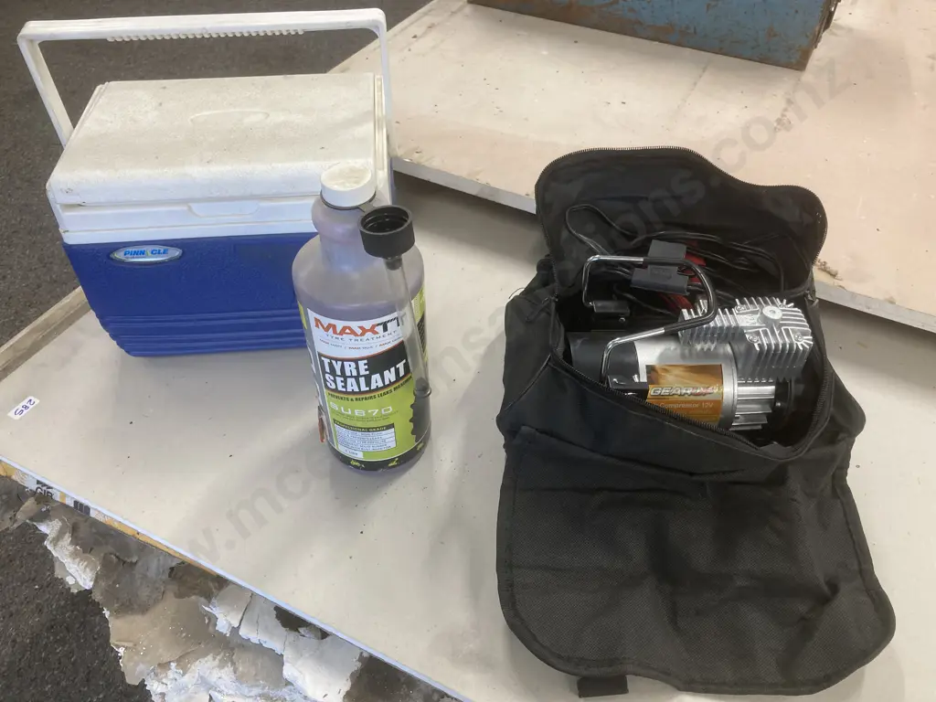 GearUp Air Compressor 12V, Sub70 Tyre Sealant, Pinnacle Chilly Bin Image 1++