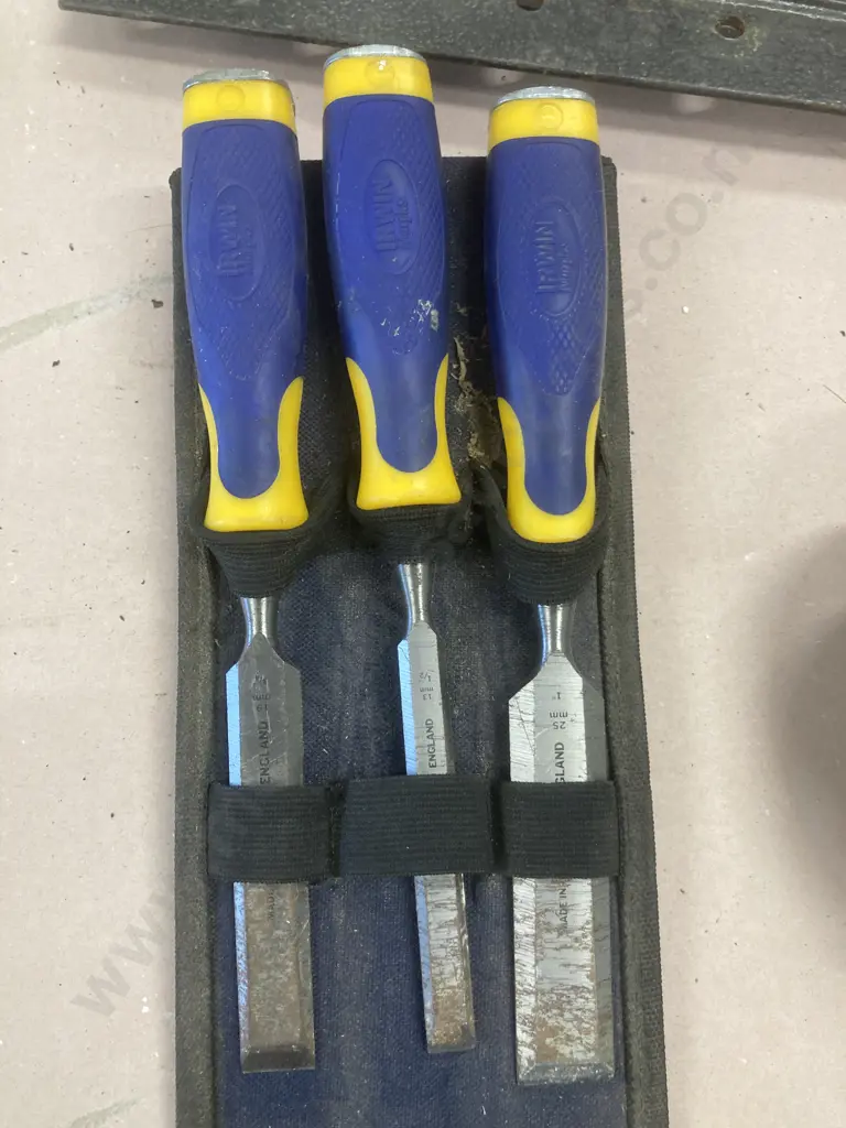 Irwin Chisels In Pouch, 1200mm T-Bar Sash Clamp, 2 x 6" & 2 x 8" Fuller Clamps Image 1++