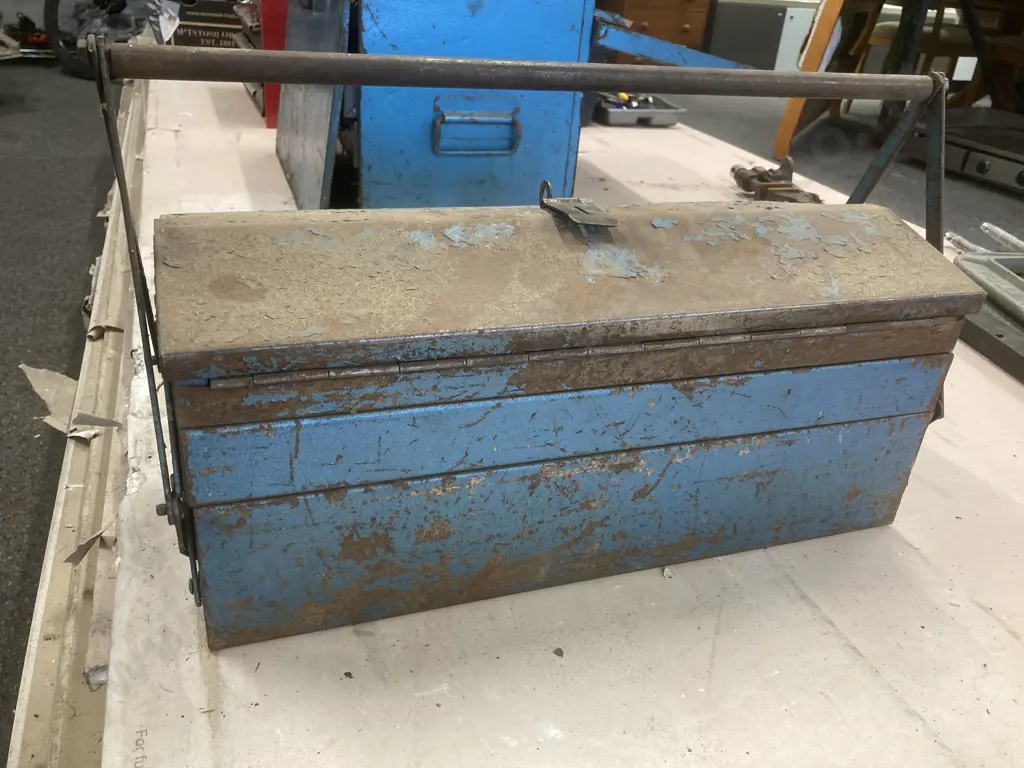 Blue Steel Cantillever Toolbox, Spanners, Sockets, Screwdrivers, Pliers, Hammer, Clamps, Torque Wrench Etc Image 1++