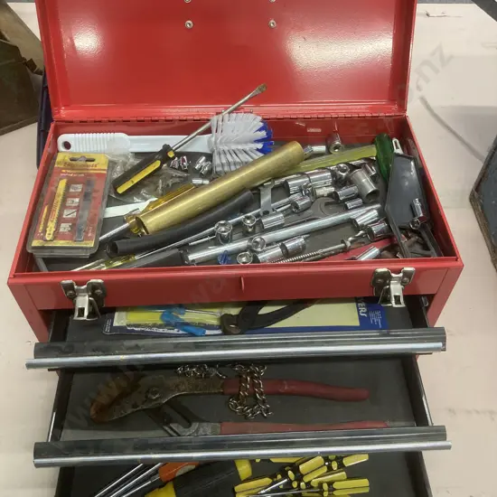 Red Toolbox & Tools, Sockets, Screwdrivers, Etc