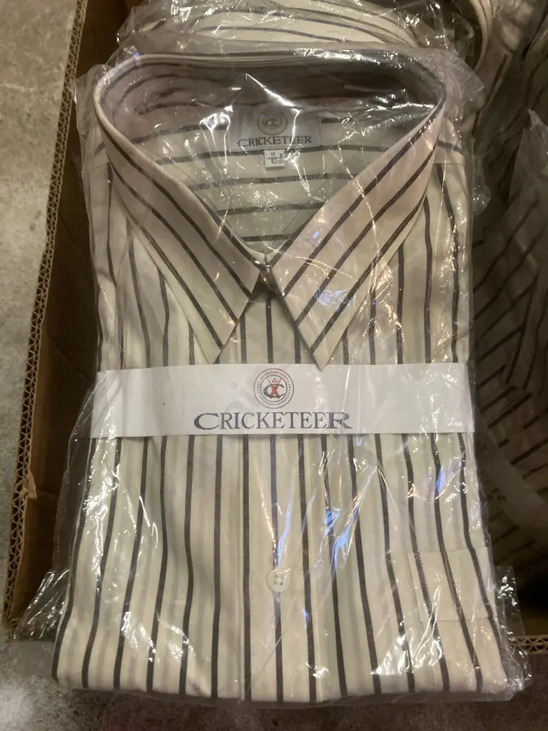 Box lot of Fifteen New Mens 'Cricketeer' Size 42 Business Shirts Image 1++