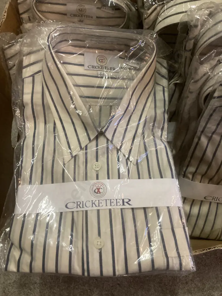 Box lot of Eleven New Mens 'Cricketeer' Size 43 Business Shirts Image 1++