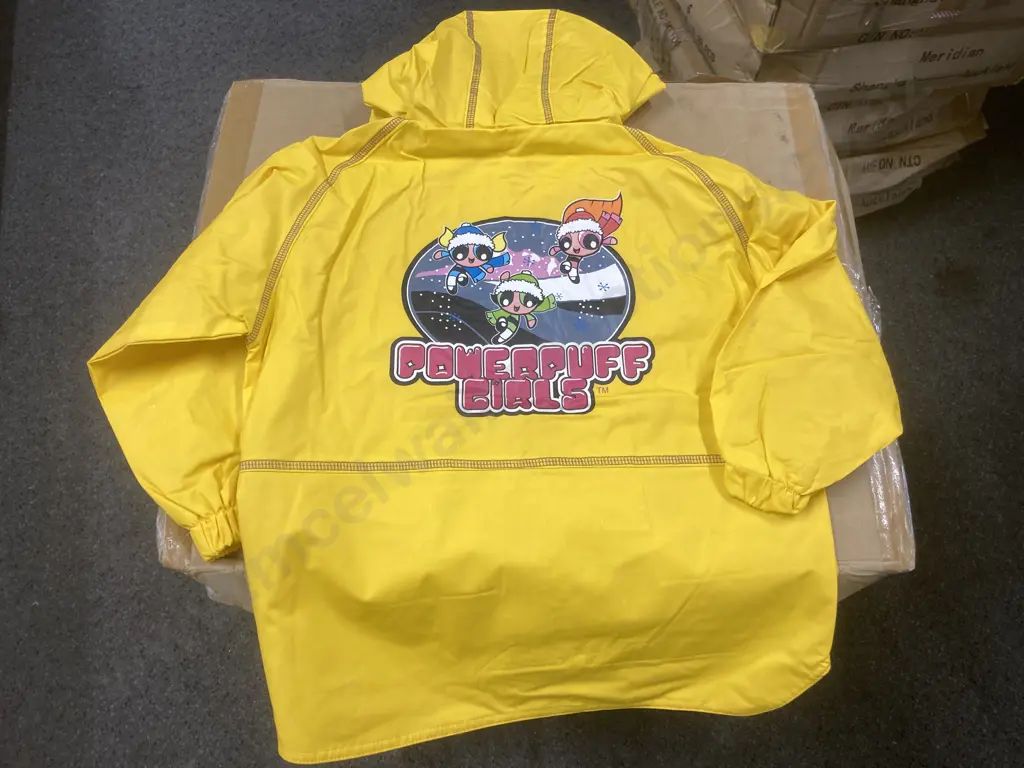 New Kids Hooded Lined Jackets, Zip Front, Yellow, 5 x Boxes of 16, Sz 3, 4, 5, 6, Raincoat Weight Image 1++