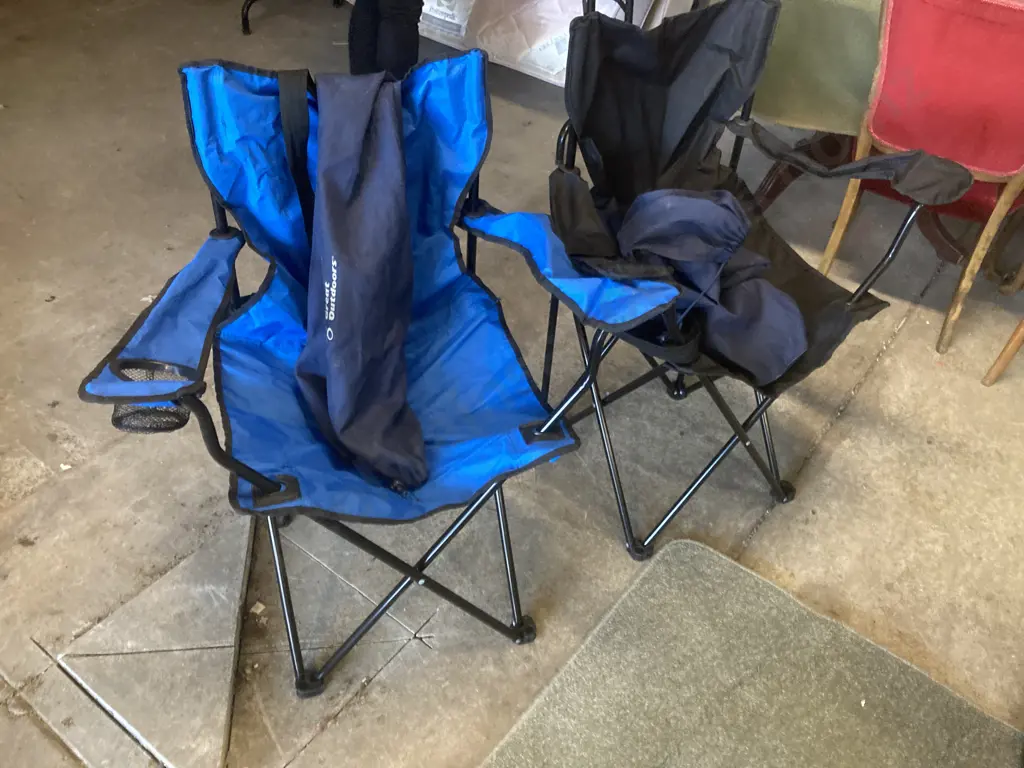 Black & Blue Outdoor Fold Up Chairs, Living & Co Coir Mat, Edged Mint Green Floor Rug, 240 x 93, Black Storage Bin Image 1++