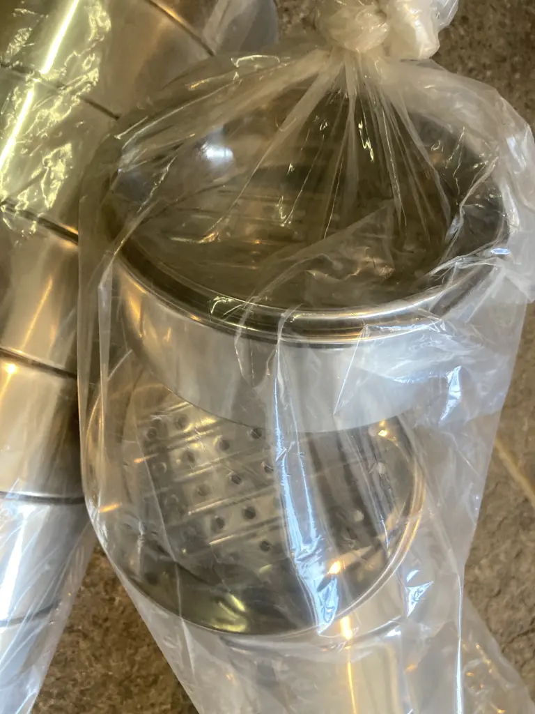 New Stainless Steel Stacking Steamers x 20, H7 Dia16cm Image 1++