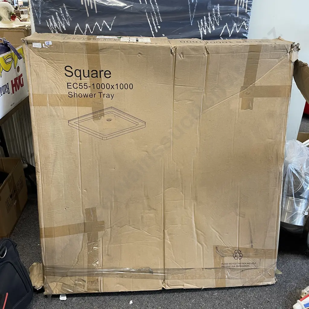 EC55 1000 x 1000 Shower Tray. In Box Image 1++