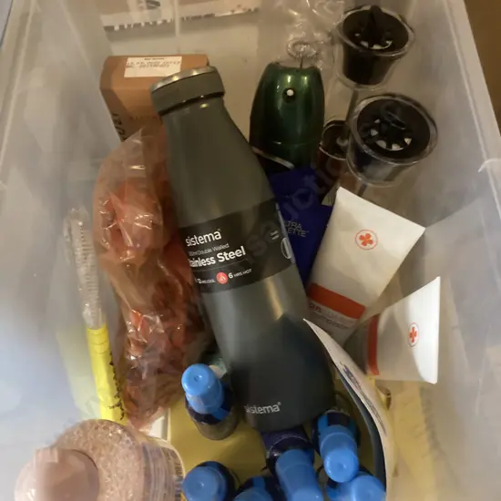 Clear Bin of Sistema Flask, Deodorant, After Shave, Toothpaste Etc