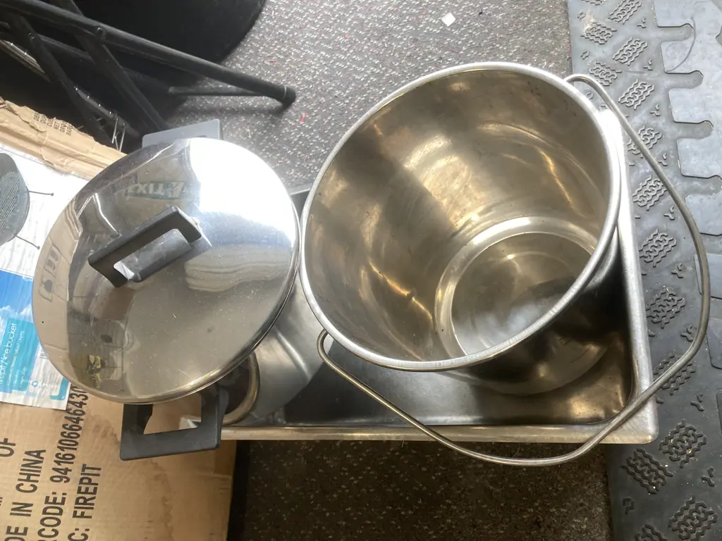 Ikea Stock Pot, Stainless Steel Bucket & Rectangular Dish Image 1++