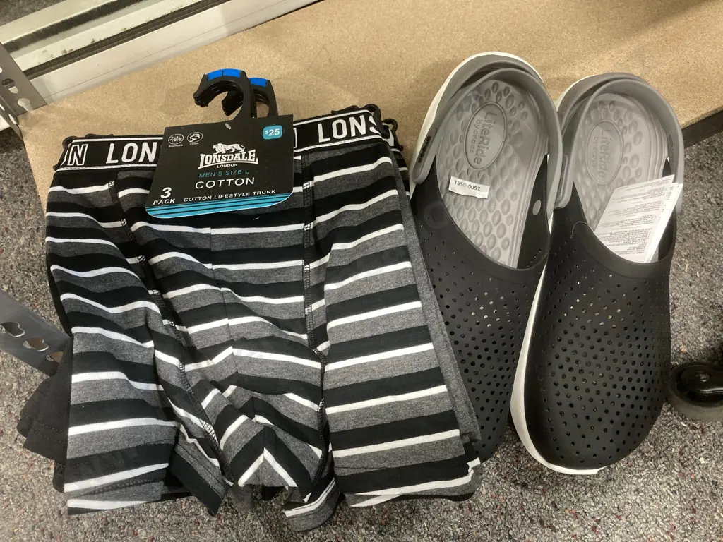 New Lite Ride Sz 12 Crocs & 2 x 3 Packs Lonsdale Mens Underwear, Sz L Image 1++