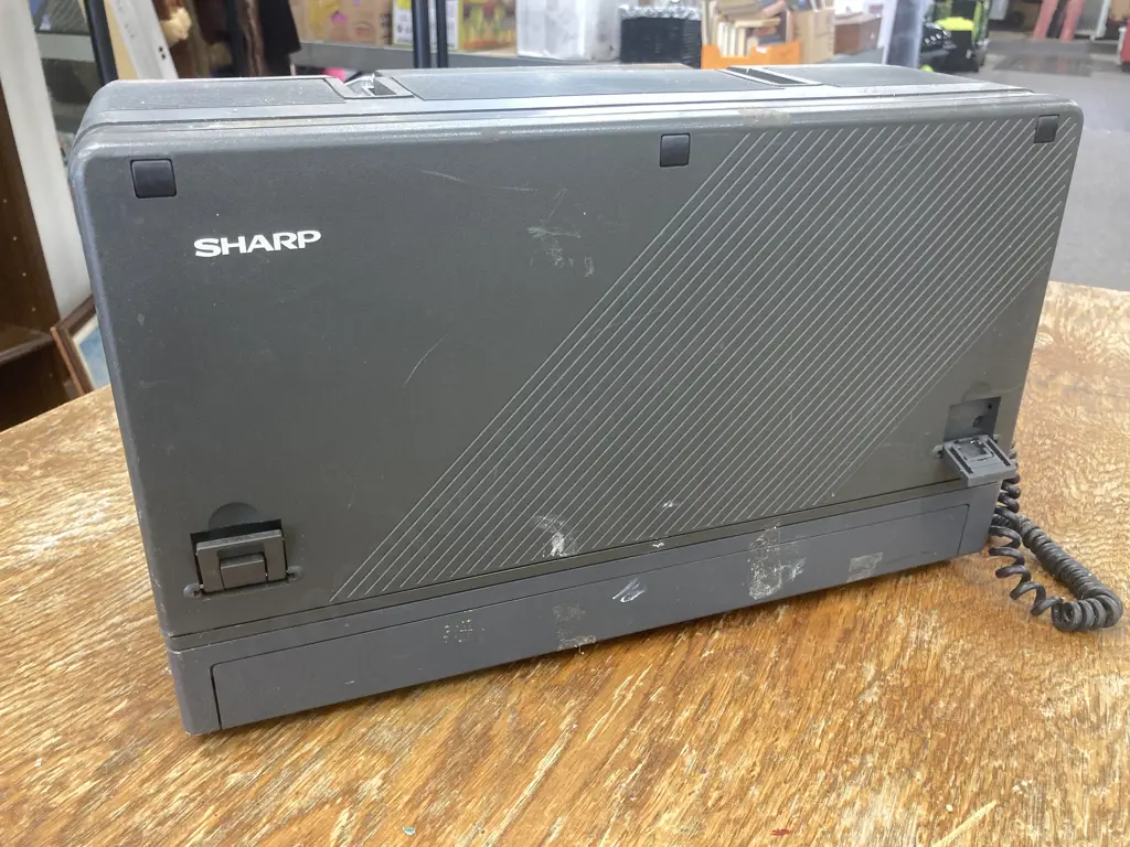 Vintage Sharp PC-7241 Personal Computer (No Leads, Is 120 Volts!!) Image 1++