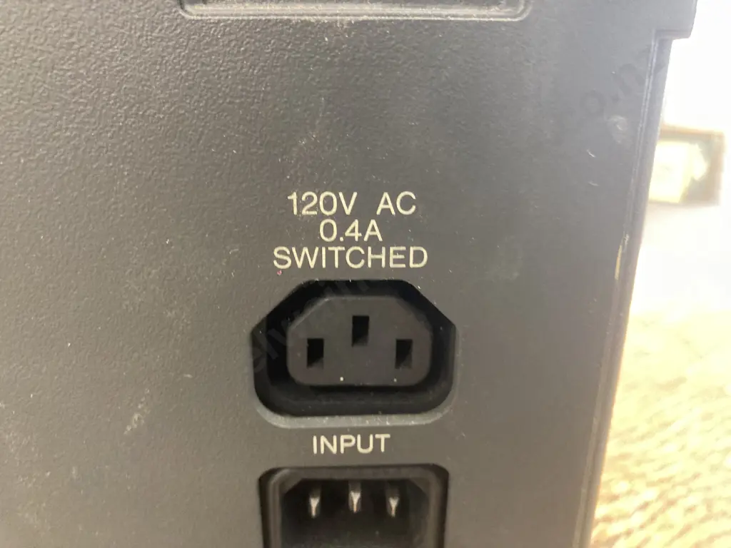 Vintage Sharp PC-7241 Personal Computer (No Leads, Is 120 Volts!!) Image 1++
