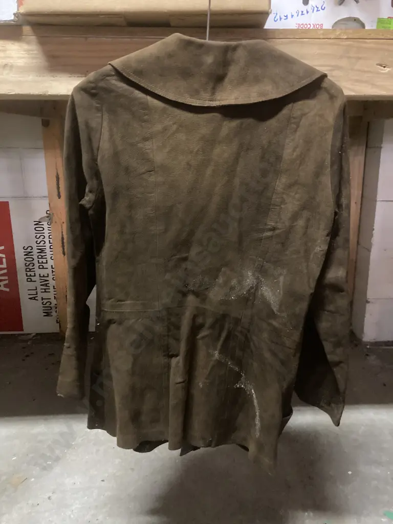 Vintage Dark Brown Suede Jacket (S/Med) Image 1++