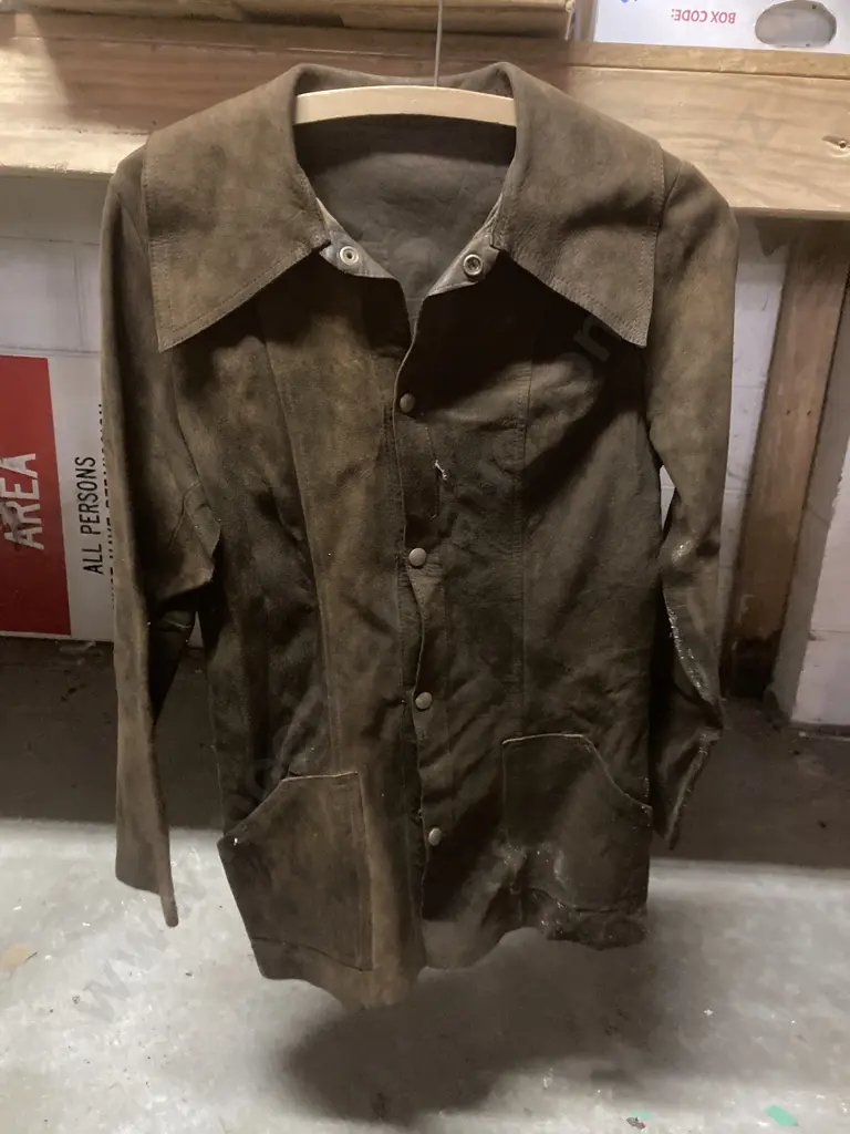 Vintage Dark Brown Suede Jacket (S/Med) Image 1++