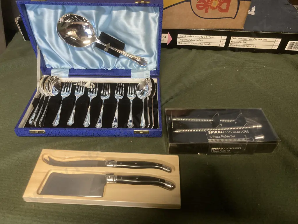Boxed Dessert Cutlery, 3 Pce Pickle Set, Barkers Cheese Knives Etc Image 1++