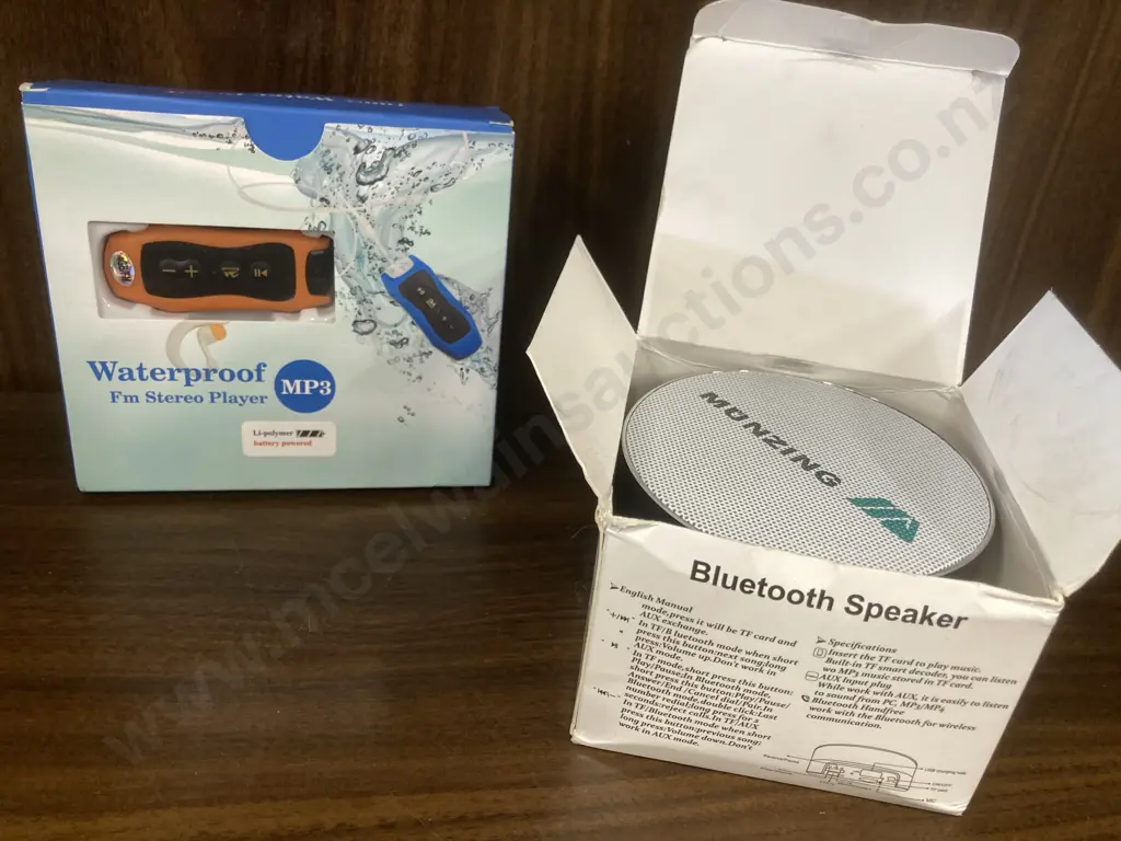 Munzing Bluetooth Speaker & A Waterproof FM Stereo Player Image 1++