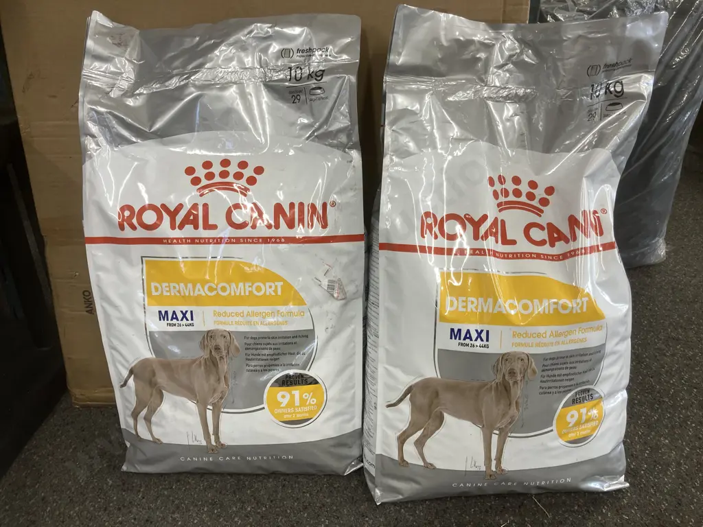 Royal Canin Dermacomfort Maxi 26-44Kg Dog Food, 2 x 10Kg Bags Image 1++