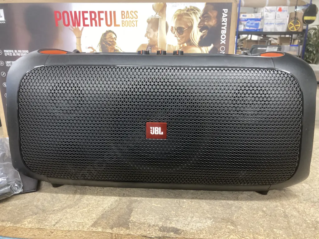 JBL PartyBox On-The-Go, In Box Image 1++