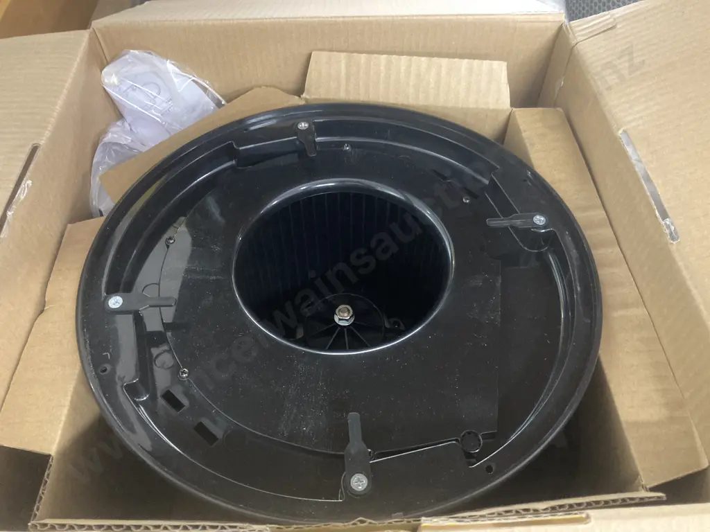 FantechTrade 250hp High performance 10" Ceiling Exhaust Fan With 150mm Spigot, New In Box Image 1++