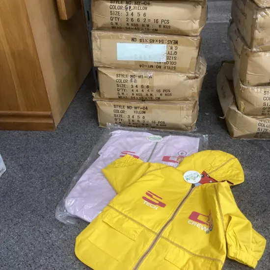 New Kids Hooded Lined Jackets, Zip Front, Asstd Yellow, Pink, 5 x Boxes of 16, Sz 3, 4, 5, 6, Raincoat Weight
