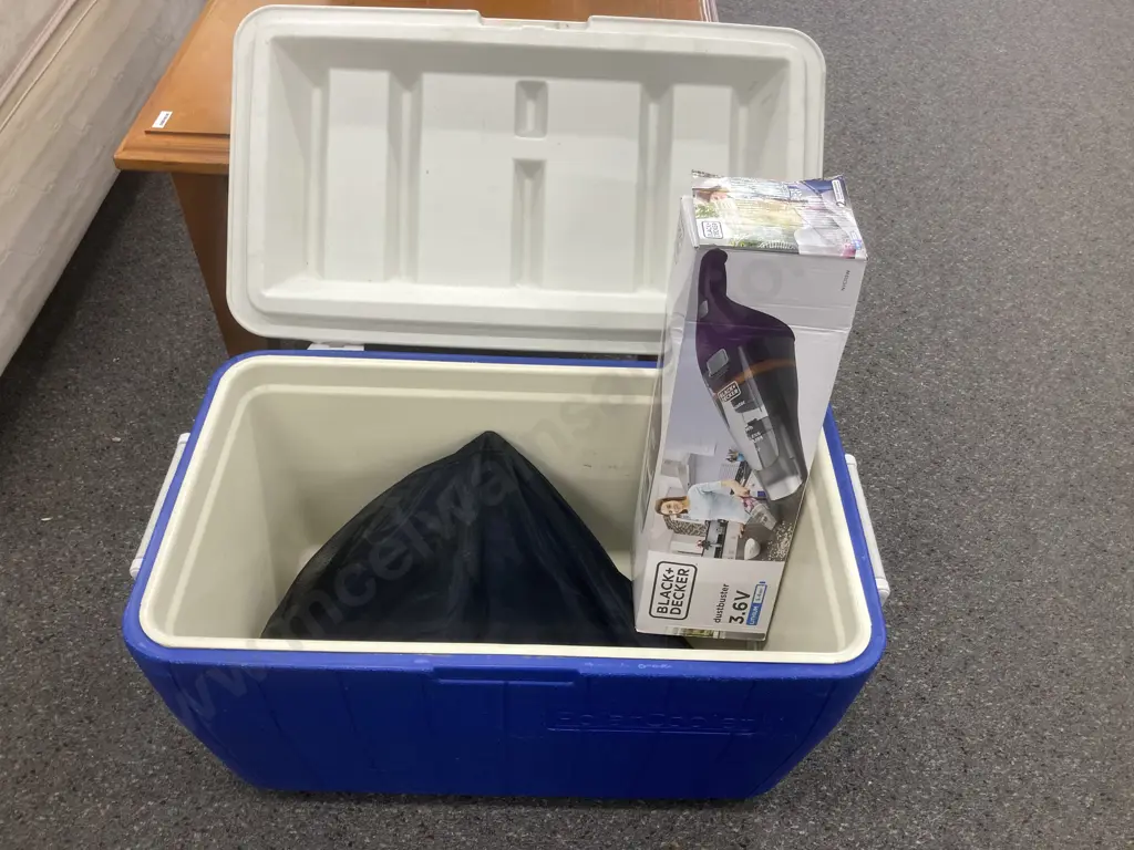 Polar Cooler Chilly Bin, Camp Pantry, B&D Dustbuster 3.6V In Box Image 1++